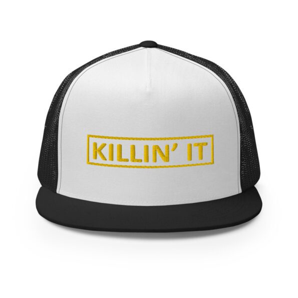 5-panel-trucker-cap-black-white-black-front-60c78b1345c4c.jpg