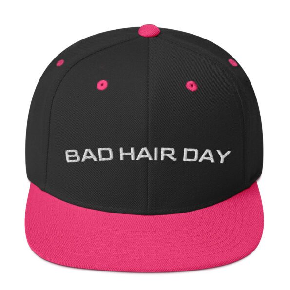classic-snapback-black-neon-pink-front-647790e673a1a.jpg